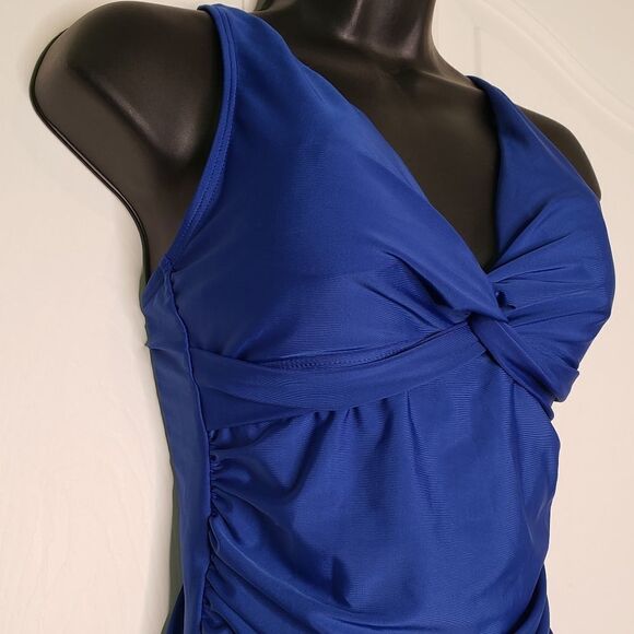 Swimsuit  One Piece - Picture 3 of 6